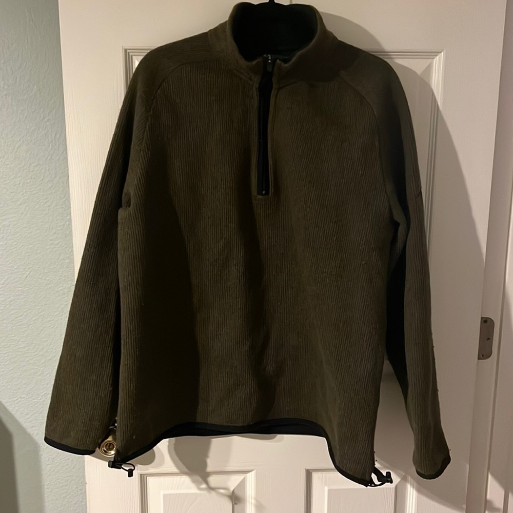 Eastern Mountain Sports Large zip pullover